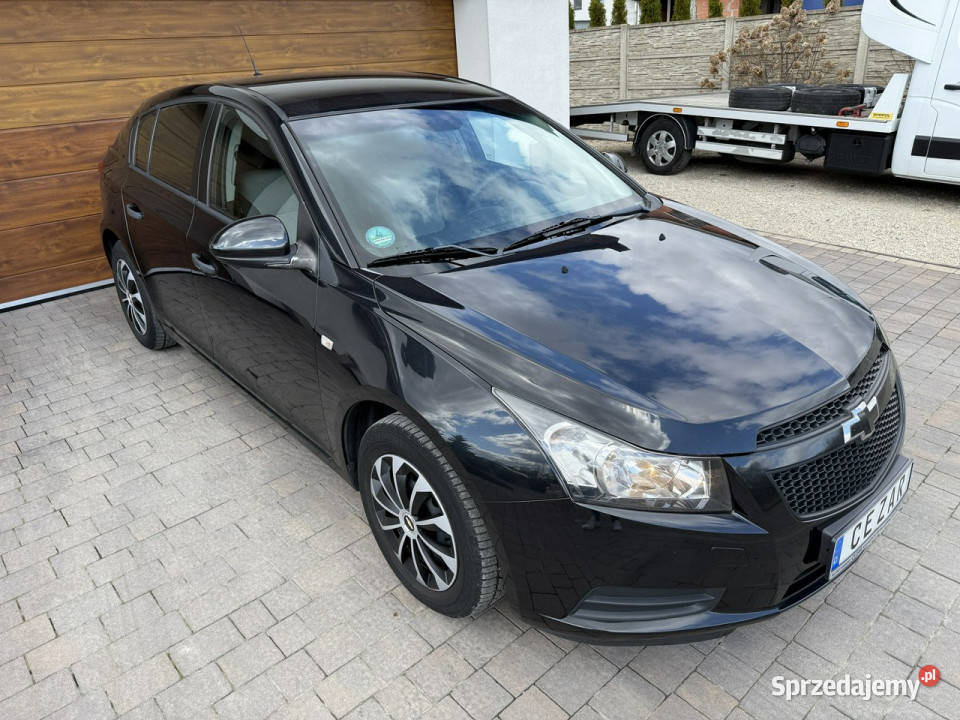 Chevrolet Cruze 16 benzyna bezwypadkowy z benzyna