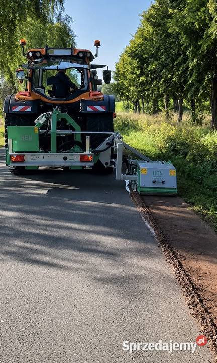 Maszyna do budowy i renowacji poboczy dróg BKM Warszawa