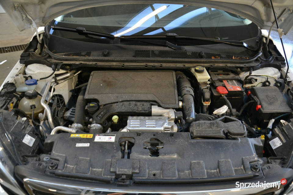 Peugeot 308 12 benzyna 110 6biegów tempomat sprzedam