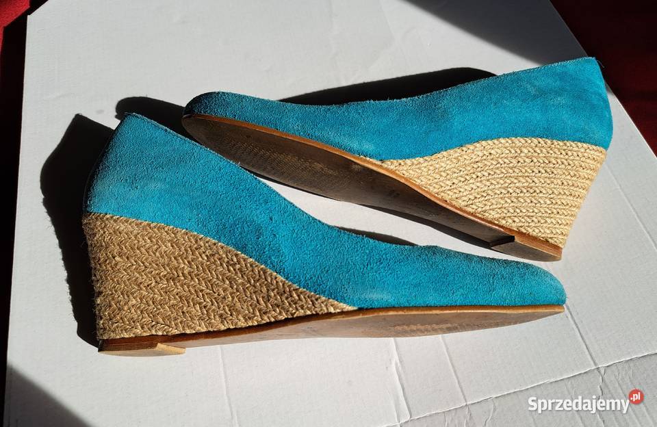 Pełne damskie buty na koturnie rozmiar 40