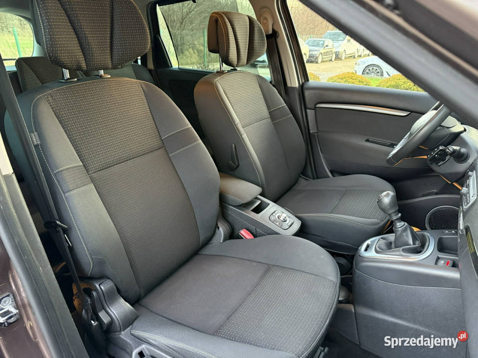 Renault Grand Scenic 14 benzyna 7osobowy bogata nieuszkodzony Konradów sprzedam