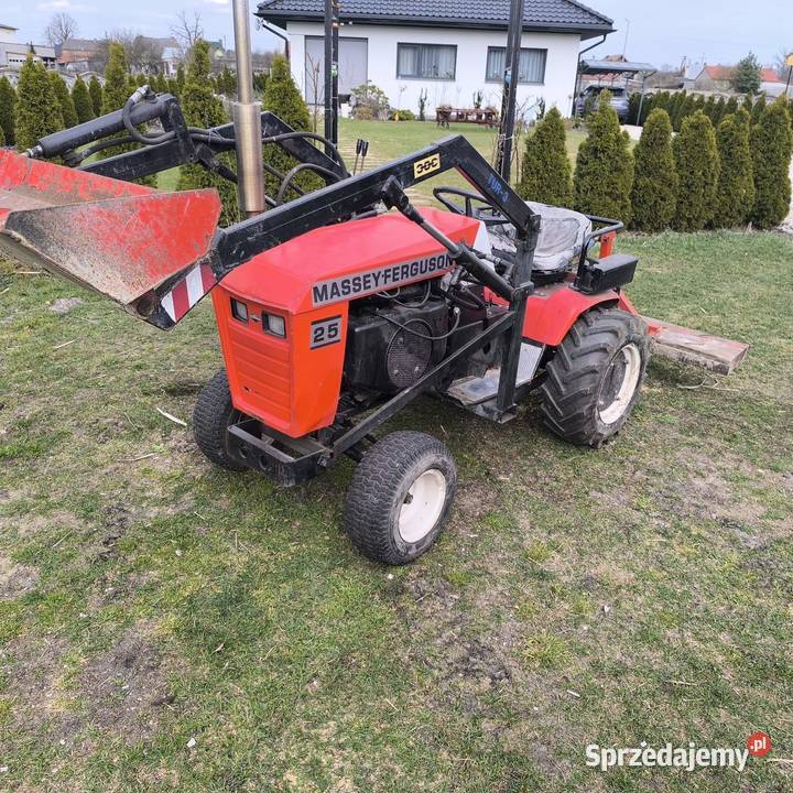 Traktorek ogrodniczy z osprzętem Łękawa