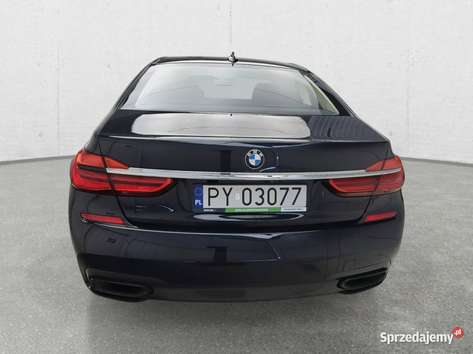 BMW 750 G12 2015 Komorniki