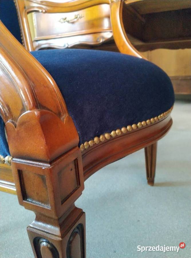 Stylowy fotel do biurka