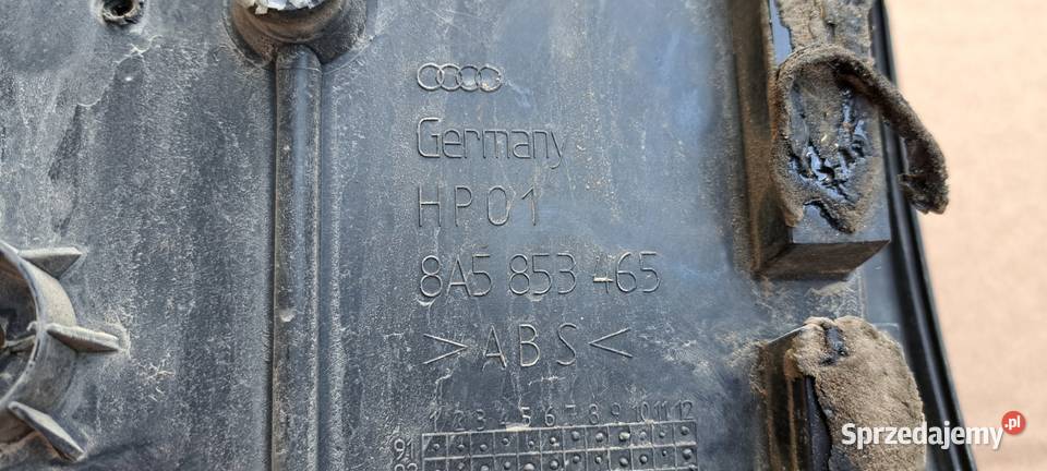 Blenda tylna mocowanie tablicy Audo 80 B4 osobowe Listwy i nakładki Luzino