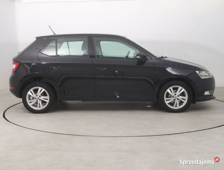 Skoda Fabia 10 TSI światła przeciwmgielne sprzedam