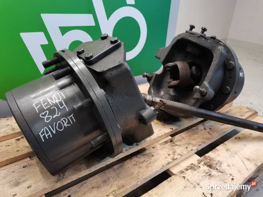 Zwrotnica Fendt 824 Vario Wilkowo