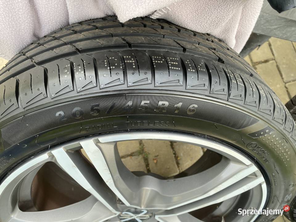 Felgi aluminiowe 5x1143 OZ X5B ET45 Karczów