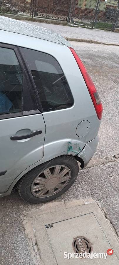 Ford Fiesta 14 benzyna Jaworzyna Śląska sprzedam