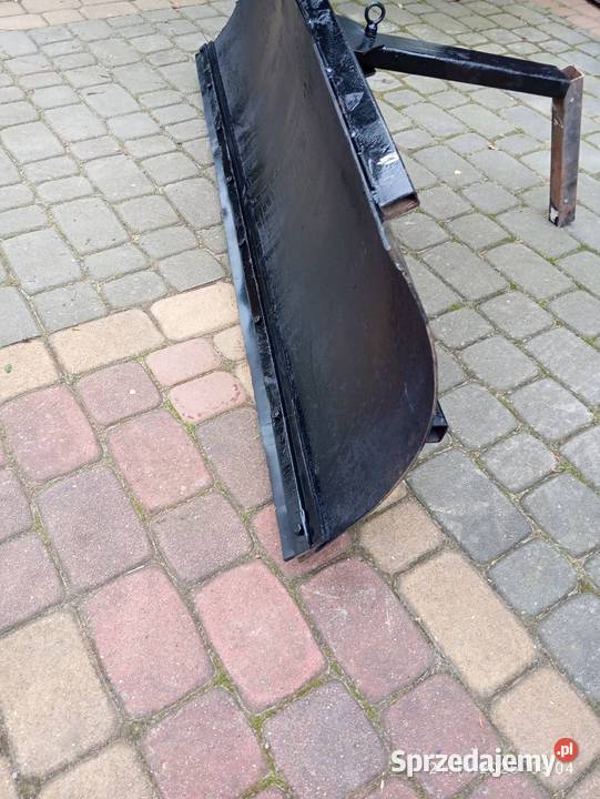 Pług to śniegu traktorek qad Kielce