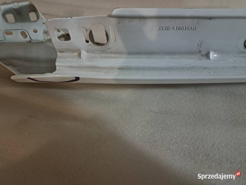 Błotnik lewy Focus mk4 Karoseria