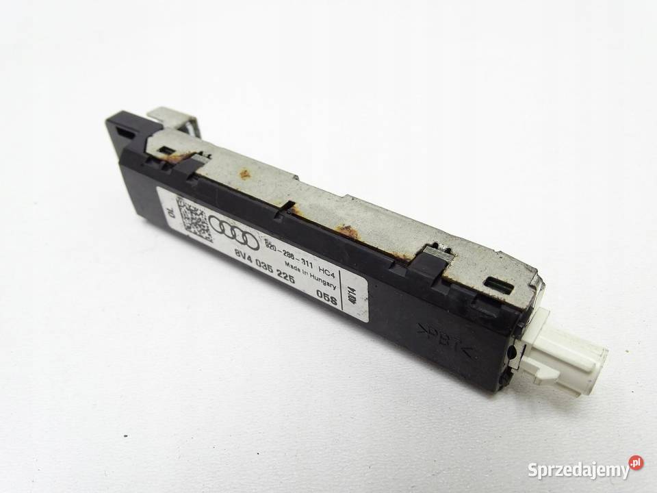 WZMACNIACZ ANTENY ANTENOWY AUDI A3 8V 8V4035225