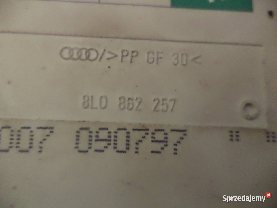 AUDI A8 D2 POMPKA CENTRALNEGO ZAMKA 8L0862257 Układ elektryczny Turek