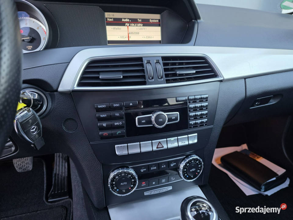 Mercedes C 200 bezwypadkowy zarejestrowany w Zarejestrowany w Polsce