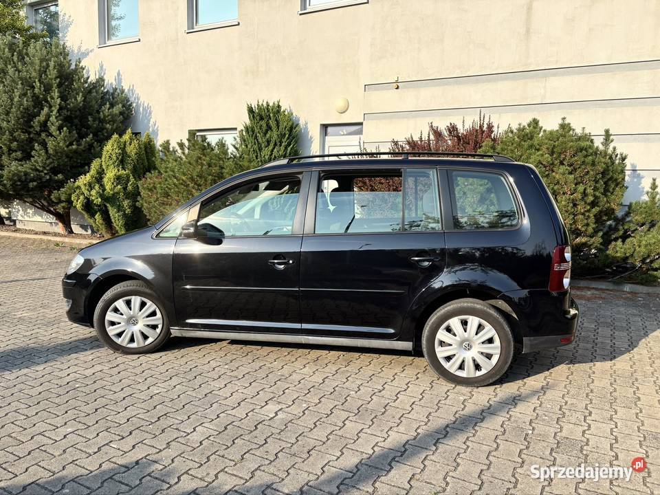 Volkswagen Touran 20 TDI 2009 r sprowadzony