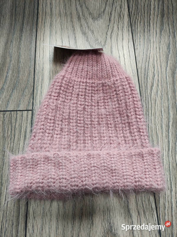 Damska czapka zimowa brudny róż podkarpackie Dąbrowica sprzedam