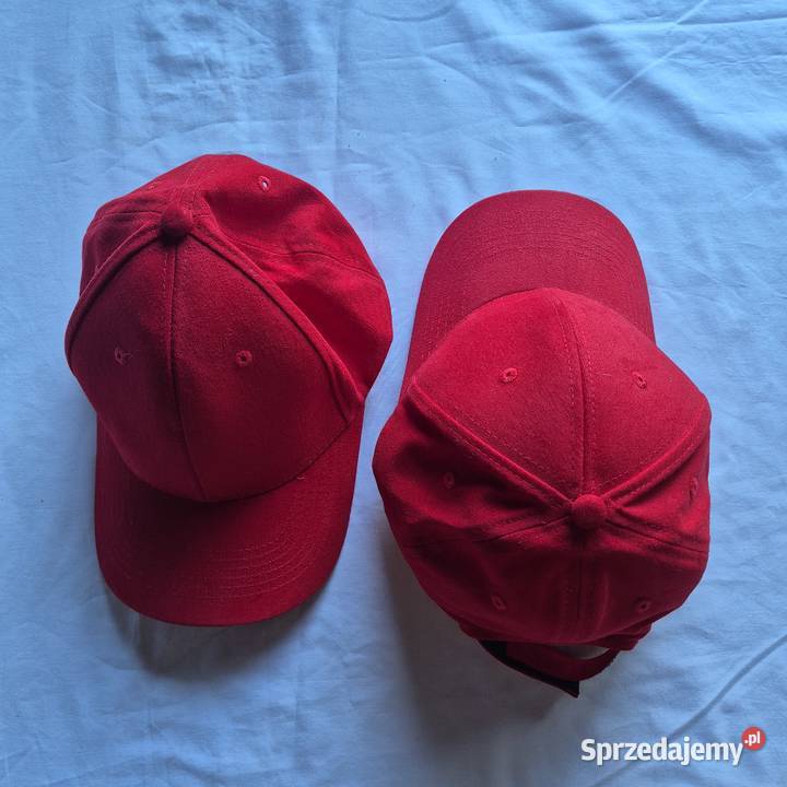 Czerwone czapki z daszkiem 2 sztuki nowe Brzesko