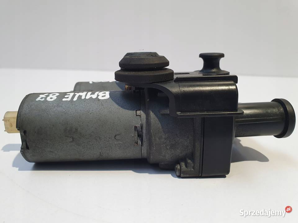 ELEKTROZAWÓR WODY BMW E90 E87 316i 116i 16 i osobowe Rudka