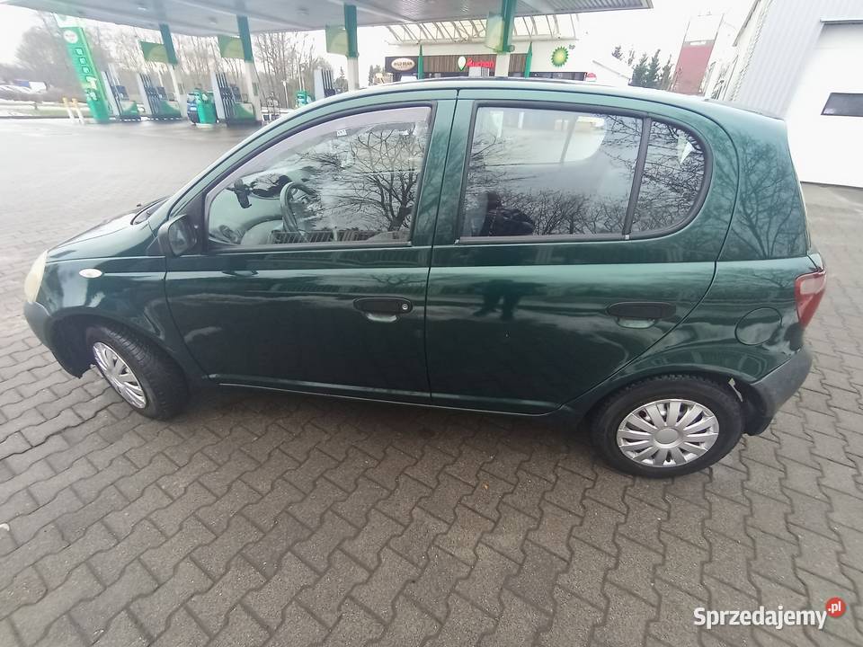 Toyota Yaris 1.0, niski przebieg!!!