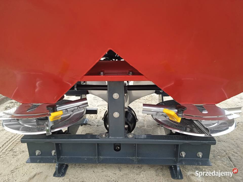 Rozsiewacz do nawozów Master Junior firmy Rozsiewacze nawozów Oława