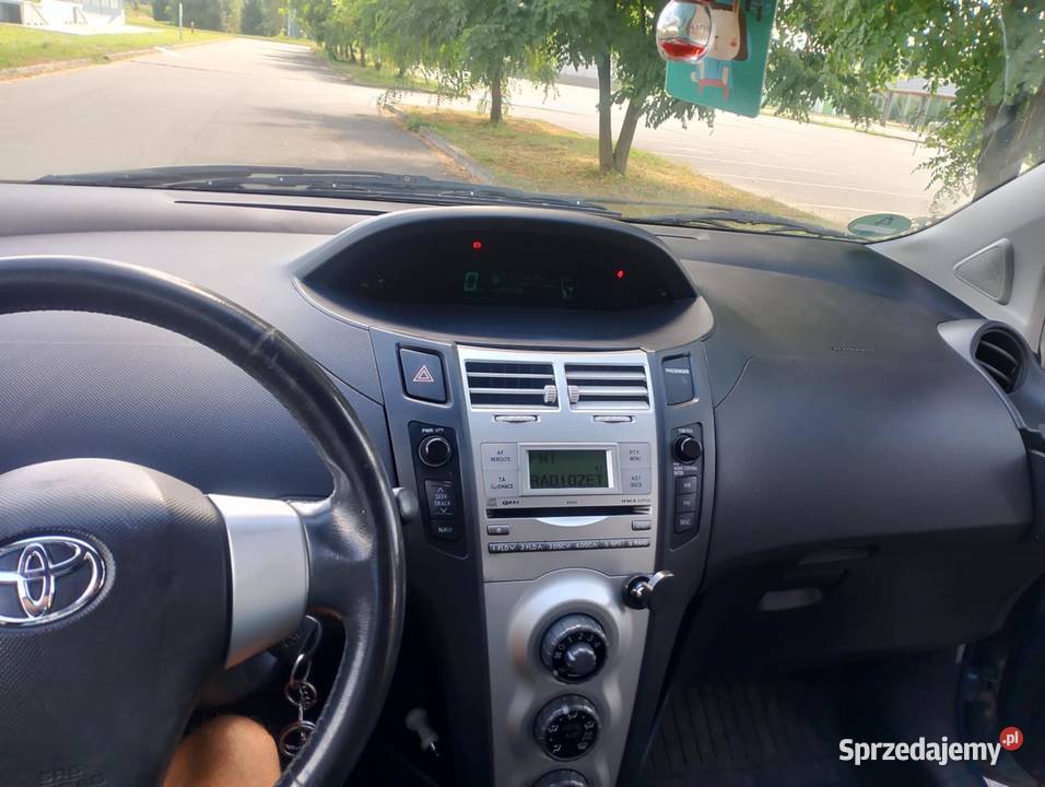 Sprzedam samochód Toyota Yaris 2 benzyna Kańczuga