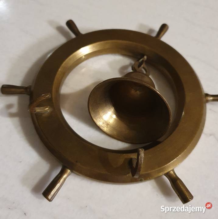 Wieszak okrągła ozdoba na ścianę z dzwonkiem z Lublin