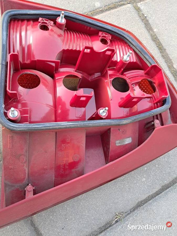 Lampa prawa tył Skoda Octavia 2 prawe wielkopolskie