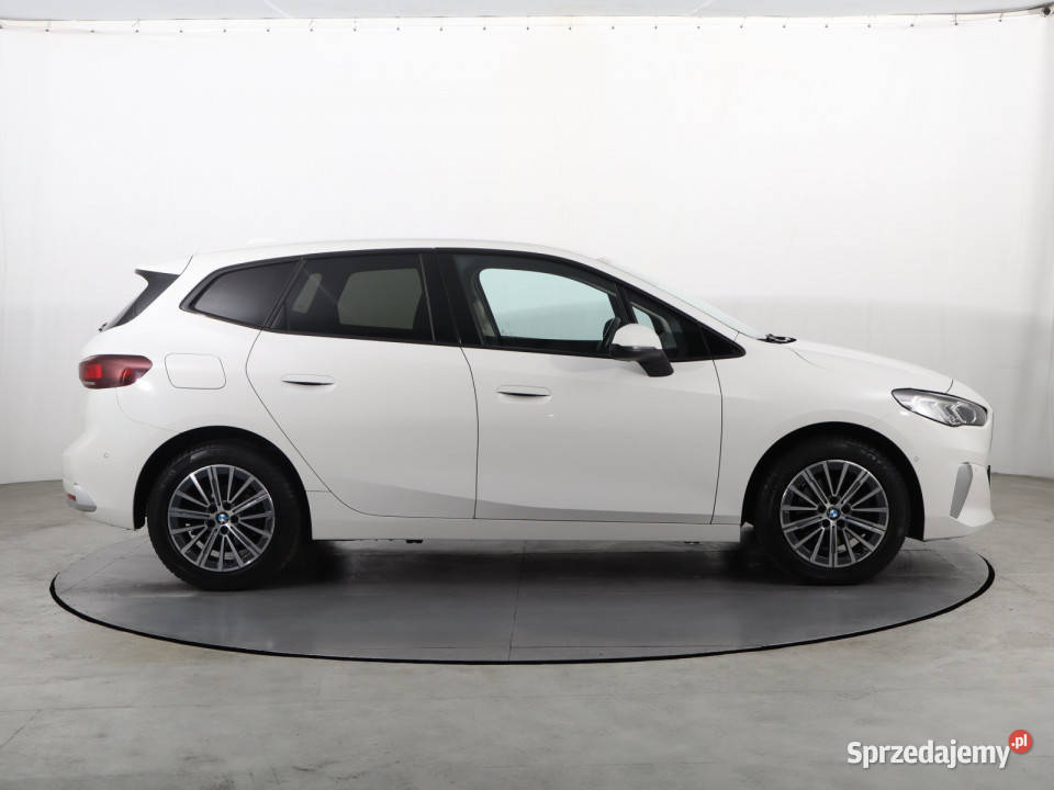 BMW 2 Active Tourer 218i Active Tourer Rok produkcji 2022 Katowice