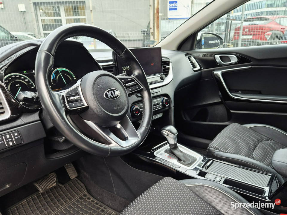 Kia Nowy Ceed PHEV 16 GDI 141 6DCT Wersja srebrny Kia Łódź