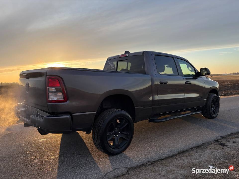 RAM 1500 57 HEMI V8 4x4 2021r Big Horn 1500 Ślesin