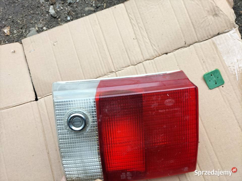 AUDI 80 B3 B4 HELLA KOMBI LAMPA TYŁ TYLNA PRAWA