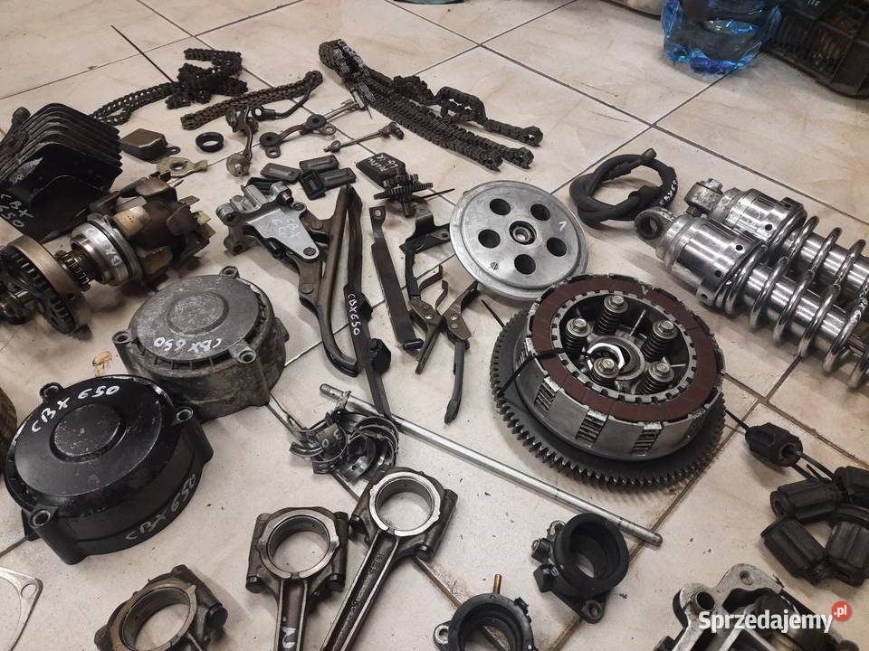 Honda CBX 650 silnik części głowica cylinder Silniki i osprzęt Jelenia Góra sprzedam