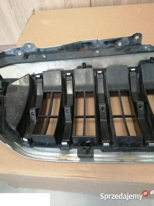 Suzuki sx4 scross atrapa grill chrom Karoseria sprzedam