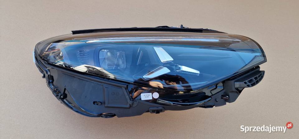 MERCEDES CLA W174 LAMPA REFLEKTOR LED Bieleń