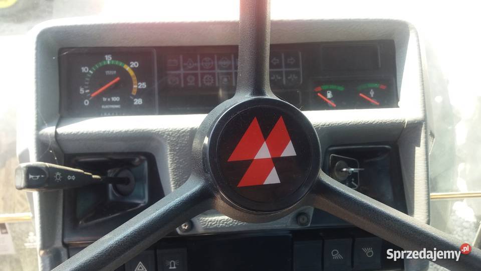 Ciągnik rolniczy Massey Ferguson 3070 3080 3090 nieuszkodzony lubelskie Dwornia