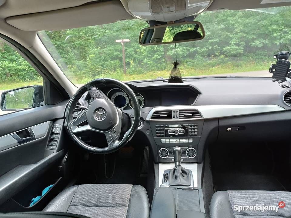 Mercedes C 180 w204 uszkodzony