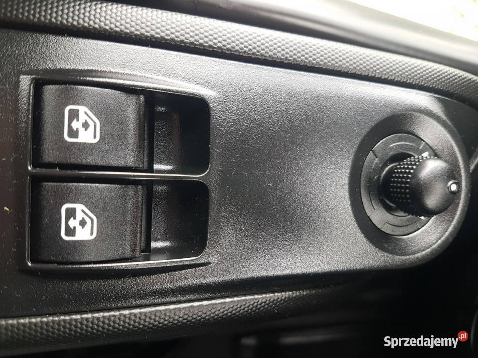 Iveco Daily KONTENER NISKOPODŁOGOWY 443x223x242 serwisowany w ASO Poręba sprzedam