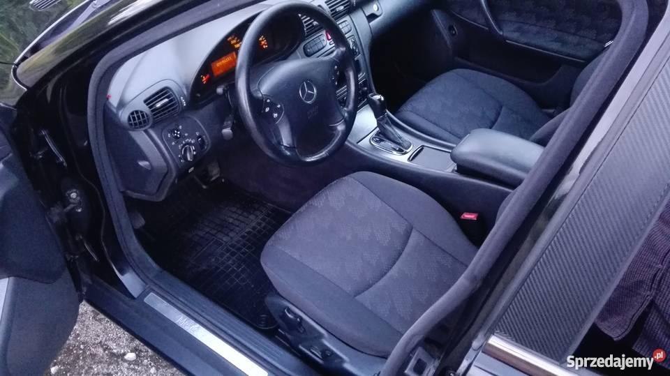 Mercedes C klasa W 203 27 cdi AUTOMAT Avangarde elektryczne szyby Jastrowie sprzedam