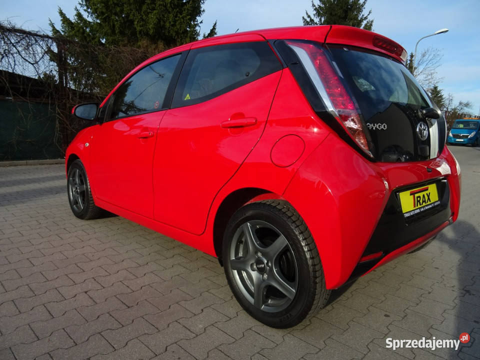 Toyota Aygo 10 VVI XPLAY Samochód w super stanie możliwa zamiana łódzkie Łódź