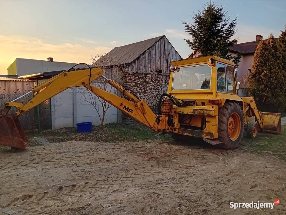 Koparka ładowarka MF Massey Ferguson Ostrówek Bieżeń