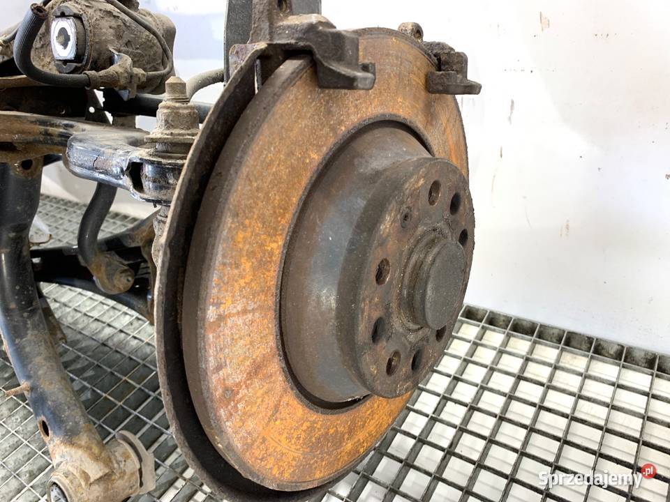 BELKA TYŁ VW PASSAT B8 Kombi TYLNA ZAWIESZENIA