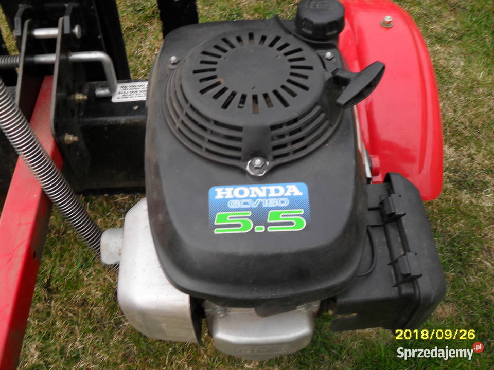 Spalinowa łuparka do drewna