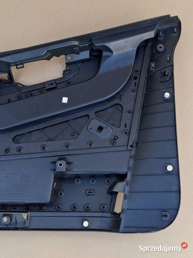 VOLVO FH4 BOCZEK DRZWI KIEROWNICY LEWY TAPICERKA Bieleń