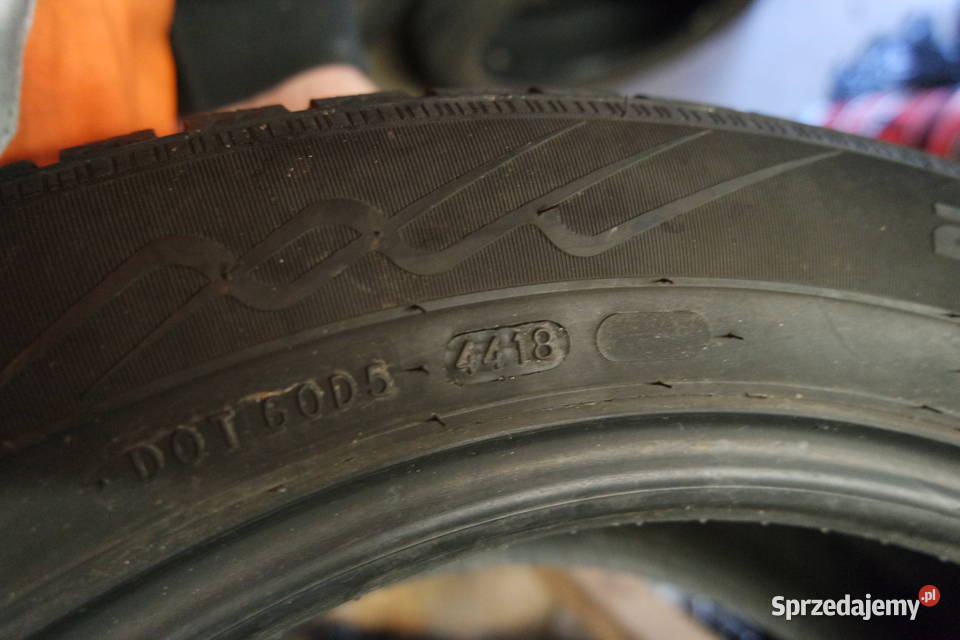 Komplet opon zimowych 21555 R17 NOKIAN WRA4 DOT Poznań