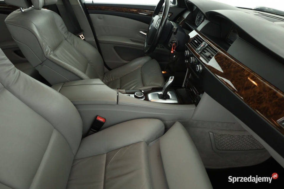 BMW 5 523i
