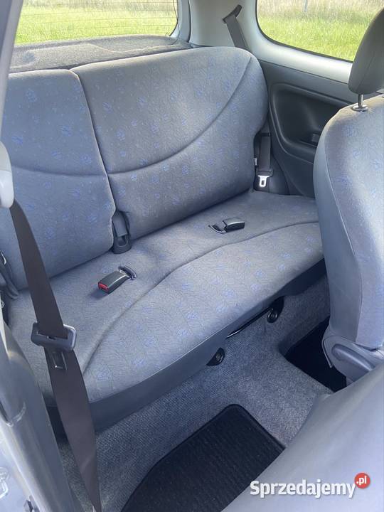 Toyota Yaris 1 10 sprowadzony Poznań