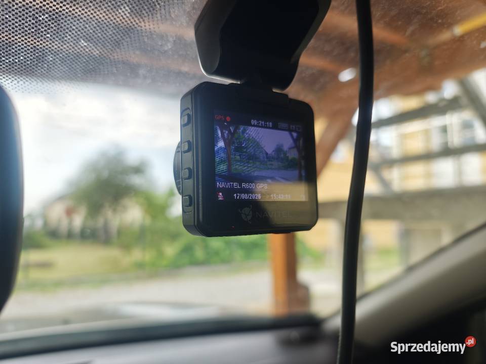 Wideorejestrator Navitel R600 GPS prawdziwe sprzedam