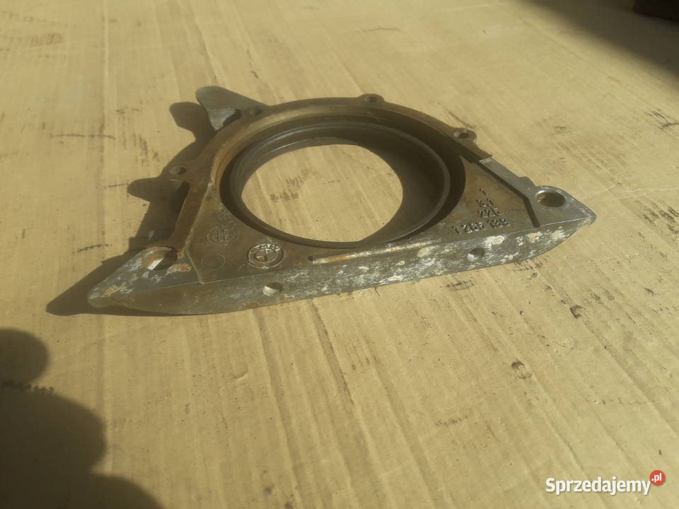 Uszczeniacz wału obudowa bmw m20 e12 e21 e28 e30 Twardogóra