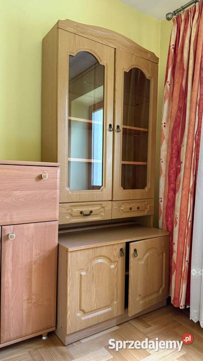 Witryna z komodą kredens w kolorze dąb 90x50x153
