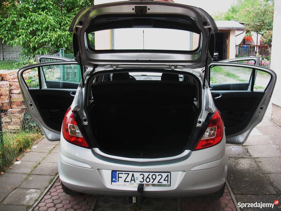 Srebrny OPEL CORSA D 12 Pb 2009 HB 5 drzwi gniazdo AUX